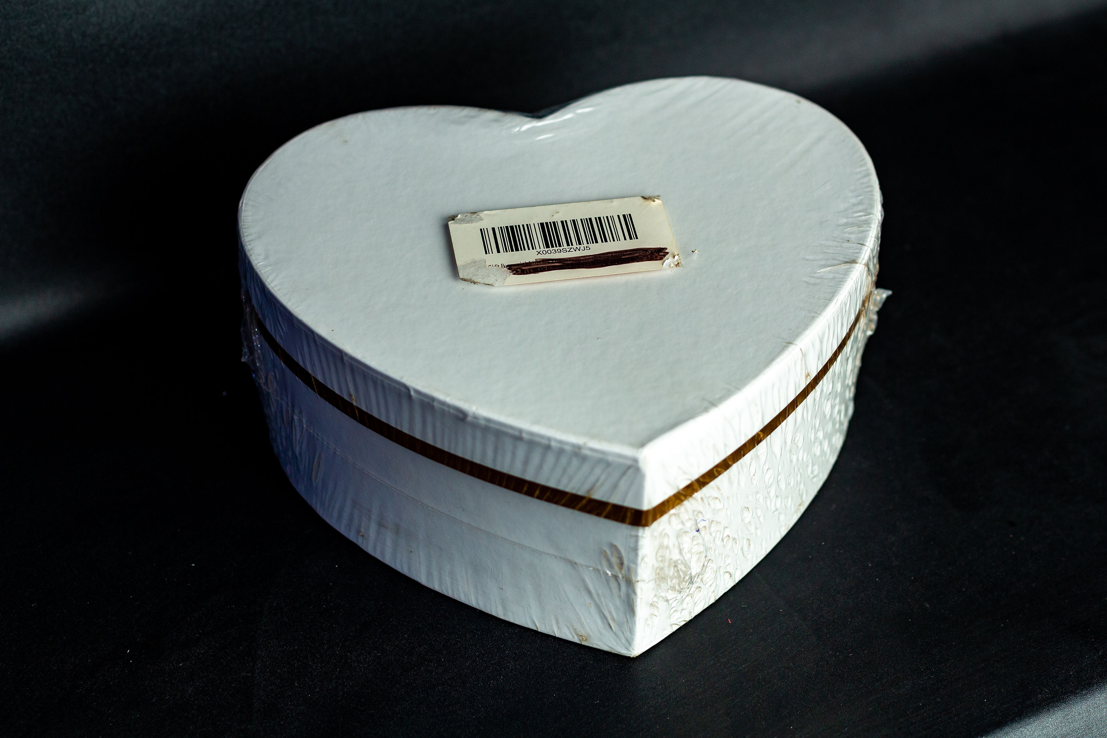 Love Shaped Gift Box hover